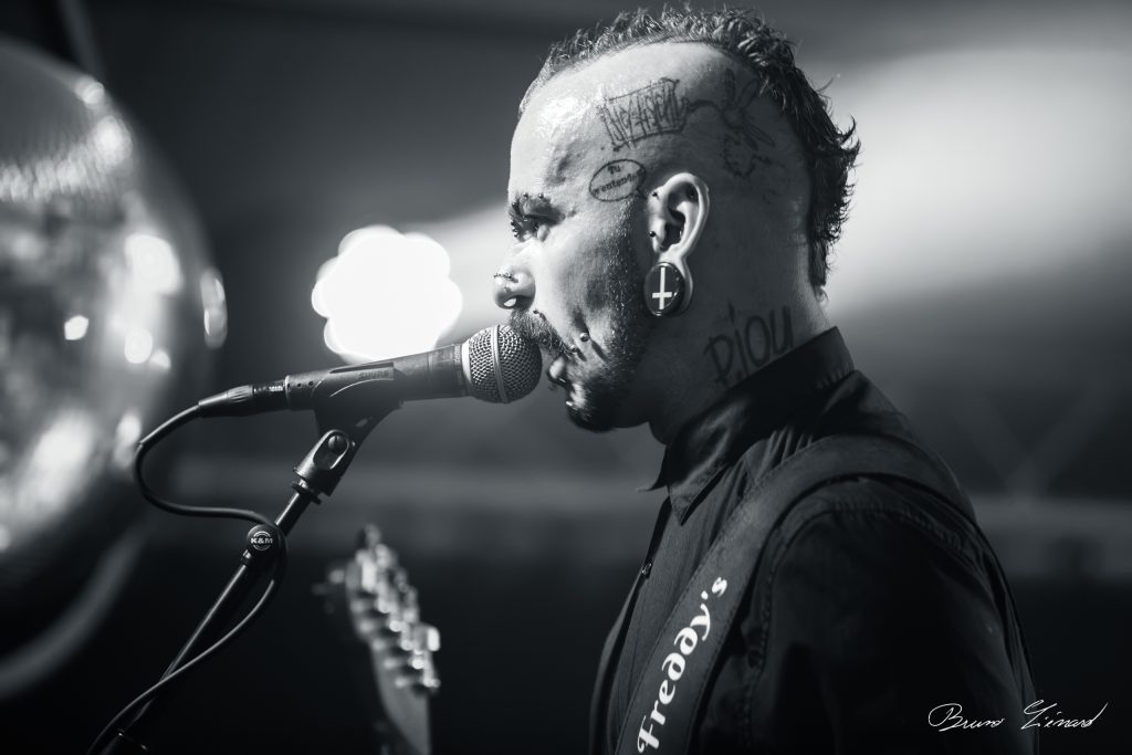 Karl Phillips & The Rejects - Vach'de Rock #17