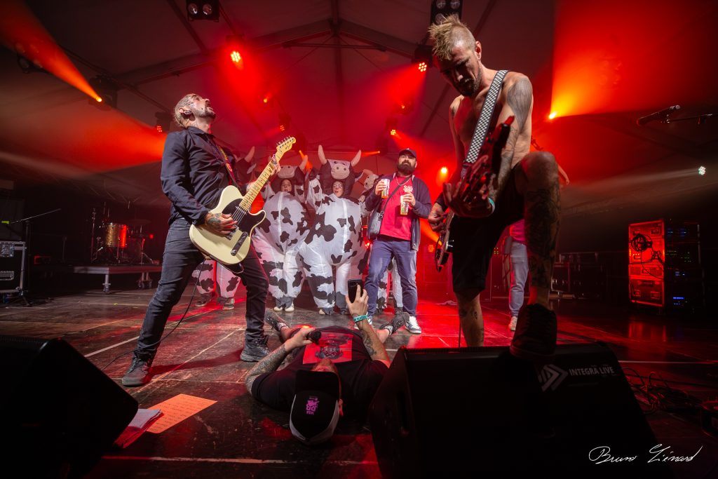Karl Phillips & The Rejects - Vach'de Rock #17