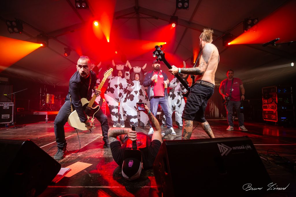 Karl Phillips & The Rejects - Vach'de Rock #17